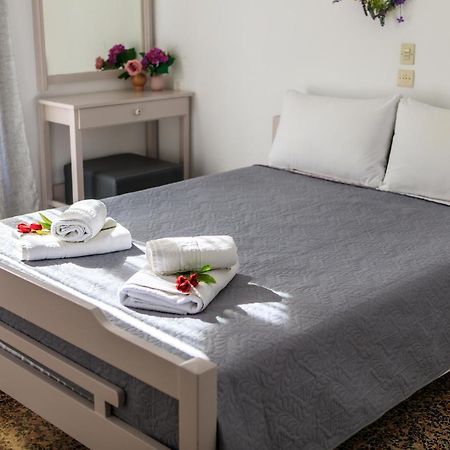 Pansion Kaloyiannis Hotel Patitíri Kültér fotó