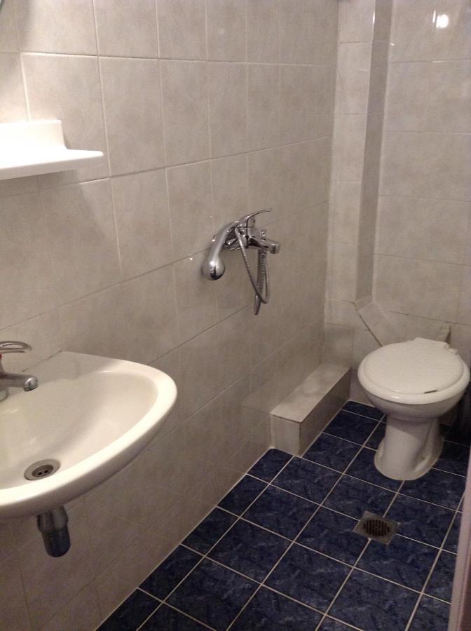 Pansion Kaloyiannis Hotel Patitíri Kültér fotó
